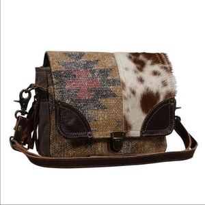 Myra bag crossbody